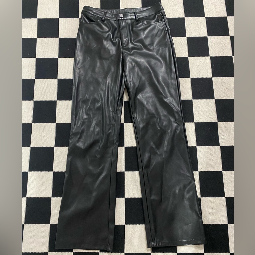 Black Pleather Bootcut Pants - Perfect for fall 🍂